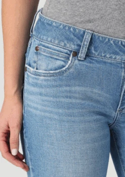 Women's Wrangler Retro Mae Trouser Jean #112328358 -Western Cowboy Equipment Store 2e3ab18b5a6f358dc6b7f2d860d1e11e